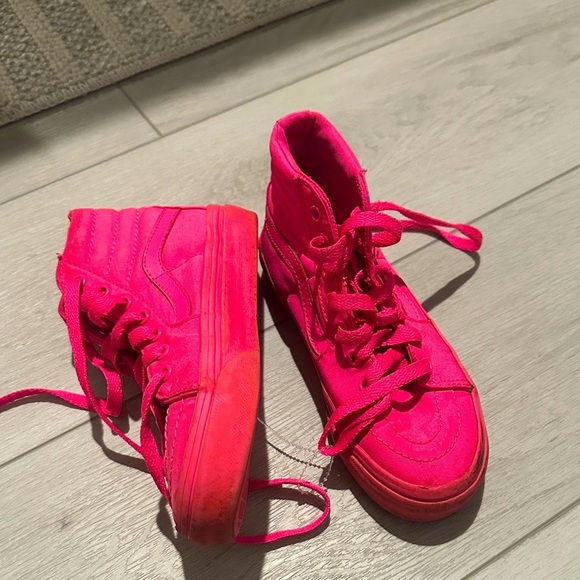 Vans Other - Vans Kids Shoes in Vibrant Pink
